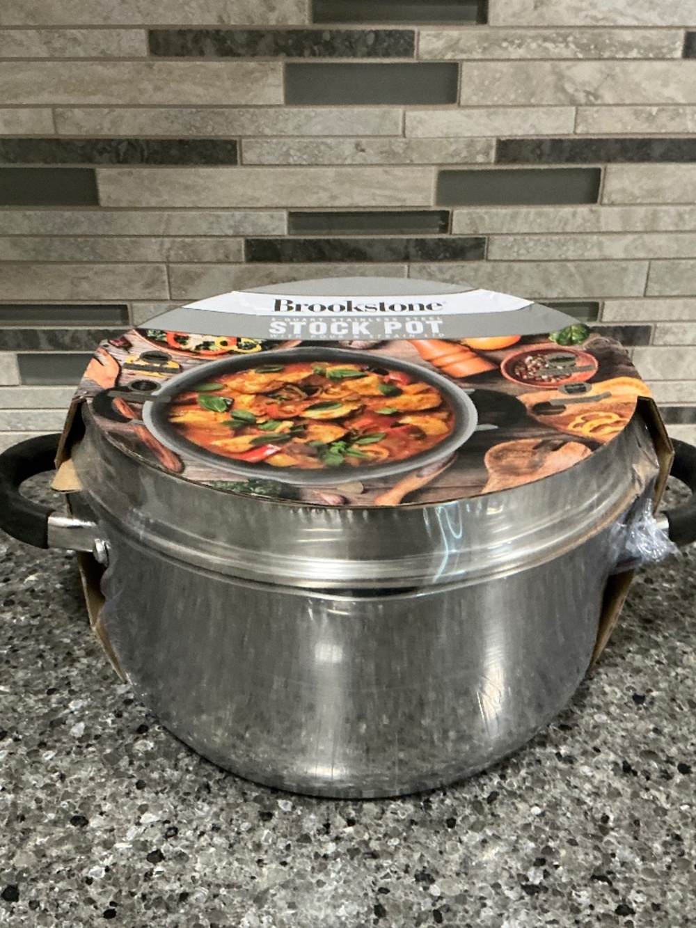 Brookstone 5 Quart Stainless Steel Stock Pot W/Pour & Strain Lid